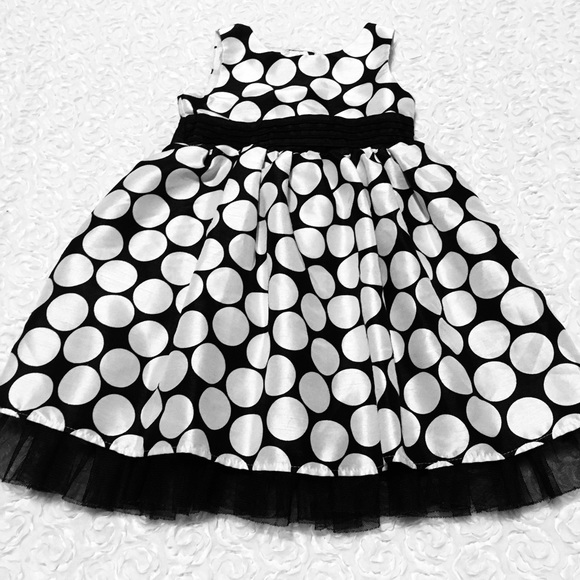 Other - 🖤-Youngland- Beautiful little girls dress🖤